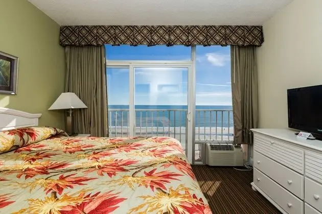 2 bedroom 2 bathroom Non-Smoking condo