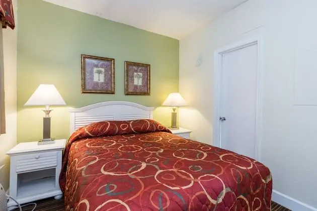 2 bedroom 2 bathroom Non-Smoking condo