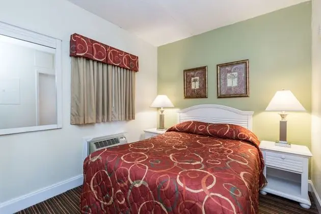 2 bedroom 2 bathroom Non-Smoking condo