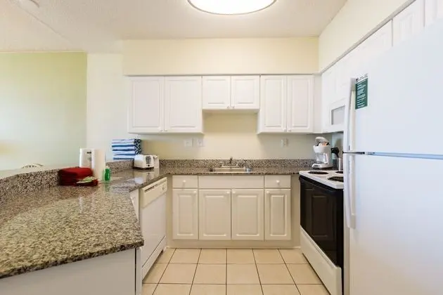 2 bedroom 2 bathroom Non-Smoking condo