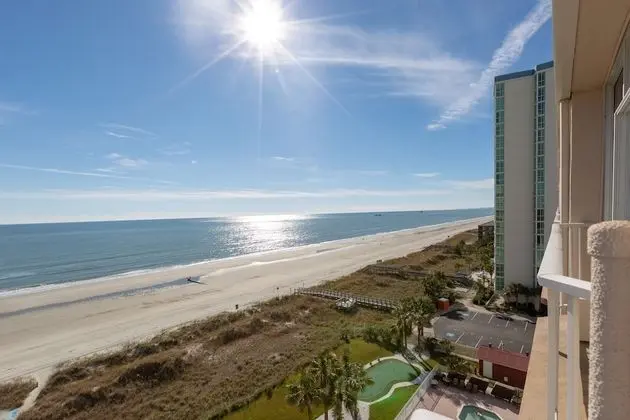 2 bedroom 2 bathroom Non-Smoking condo