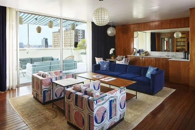 Çatı Katı Süiti (Penthouse)