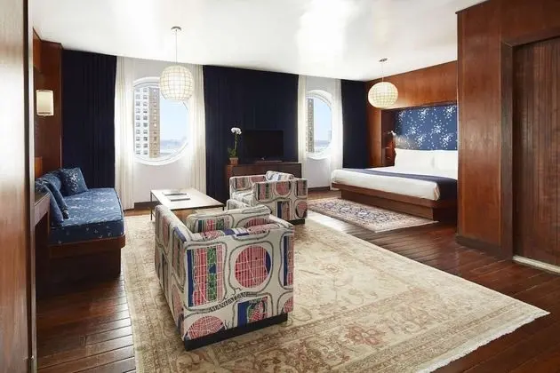 Junior Çatı Katı Süiti (Penthouse)