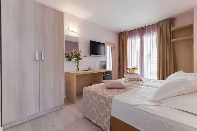 İki Ayrı Yataklı Oda, Balkon, Dağ Manzaralı
