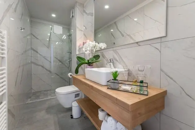 İki Ayrı Yataklı Oda, Balkon, Dağ Manzaralı