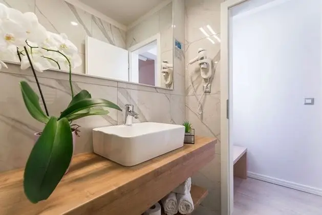 İki Ayrı Yataklı Oda, Balkon, Dağ Manzaralı