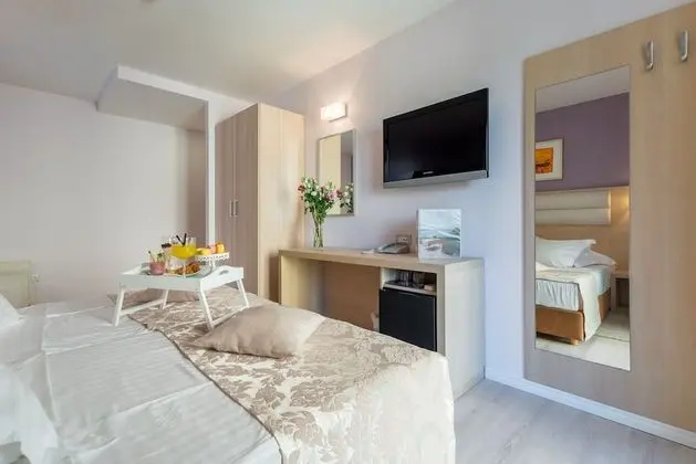 İki Ayrı Yataklı Oda, Balkon, Dağ Manzaralı