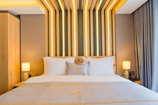 Standart Oda, Şehir Manzaralı