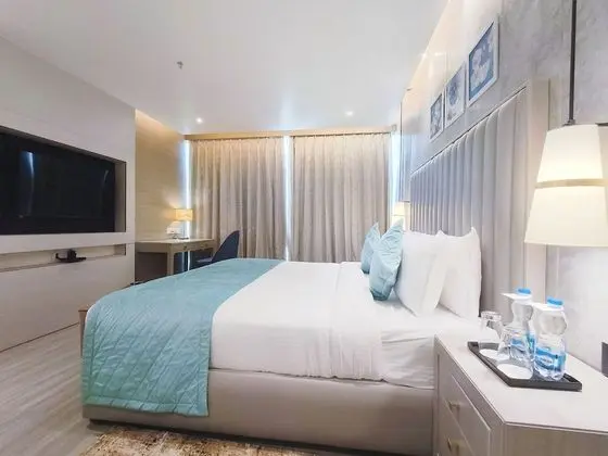Luxury Oda