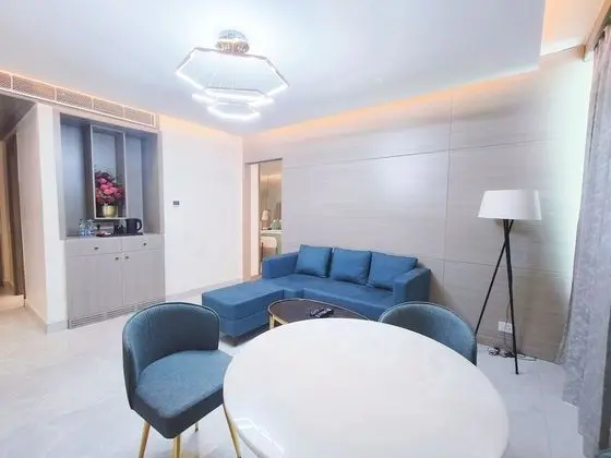 Luxury Oda