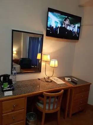 Tek Büyük Yataklı Oda, Kısmi Deniz Manzaralı