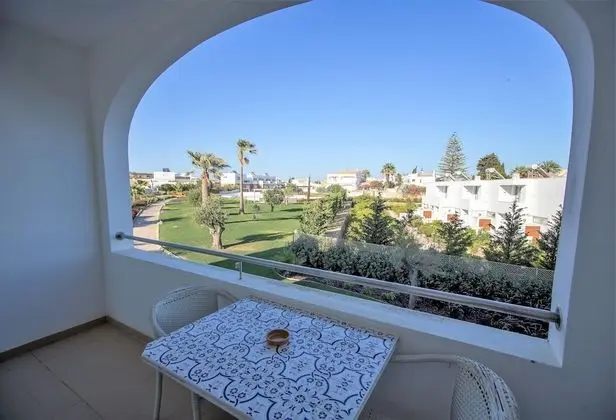 Tek Büyük Yataklı Oda, Kısmi Deniz Manzaralı