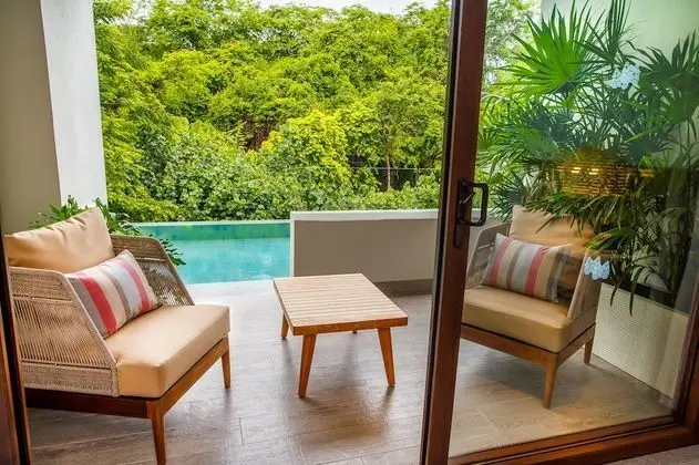 Allure Room - Demi Pool *250 USD Resort Credit