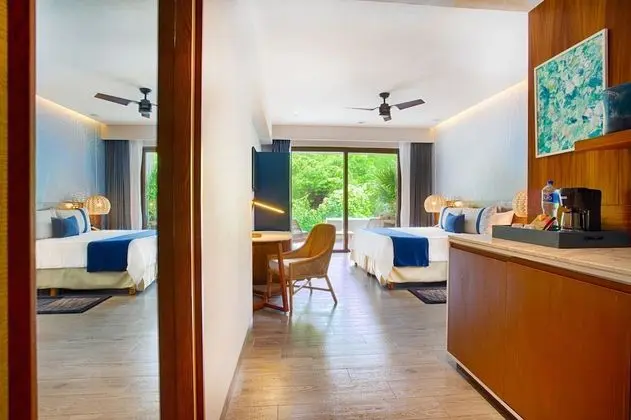 Sierra Room *250 USD Resort Credit