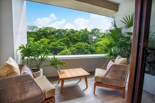 Sierra Room *250 USD Resort Credit