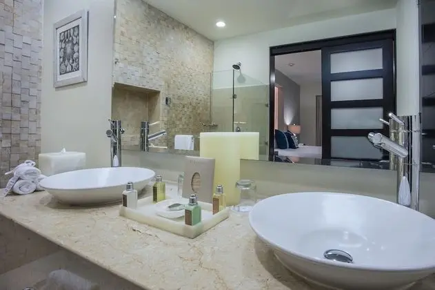 1 Bedroom Penthouse Residences