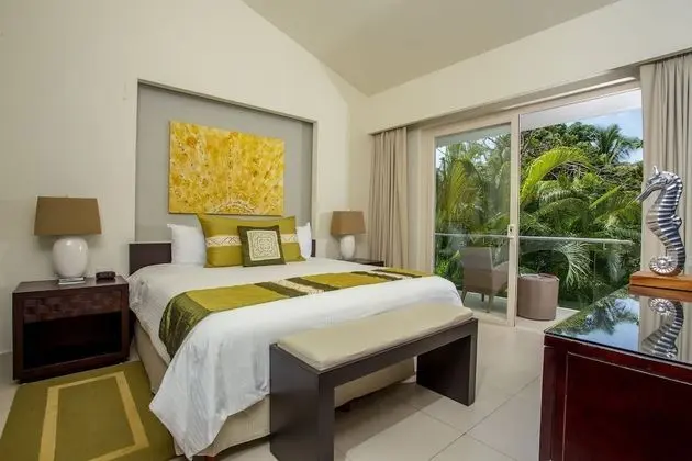 2 Bedroom Residences Kids eat & stay Free