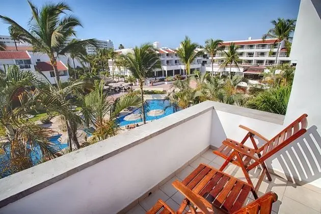 Emotions Select Two Bedroom Suite - No Elevator *200 USD Resort Credit