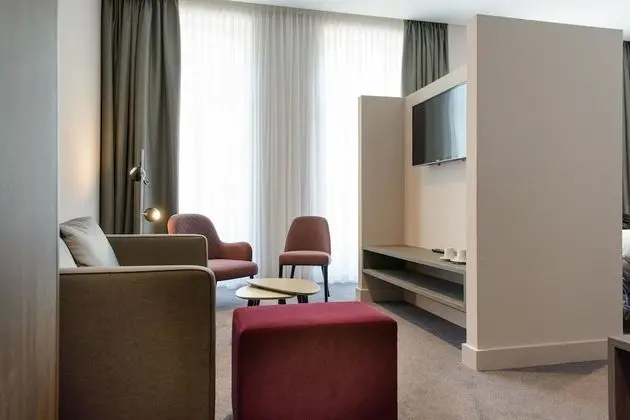 Junior Süit