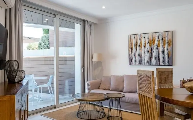 Comfort Apart Daire, 2 Yatak Odası, Bahçe Manzaralı