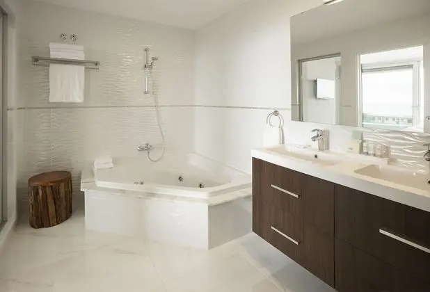Marivent Luxury Apartments 3 double Rooms