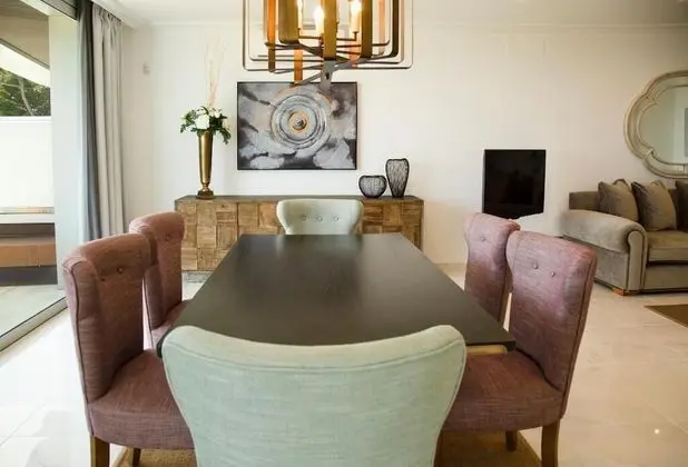 Marivent Luxury Apartments 3 double Rooms