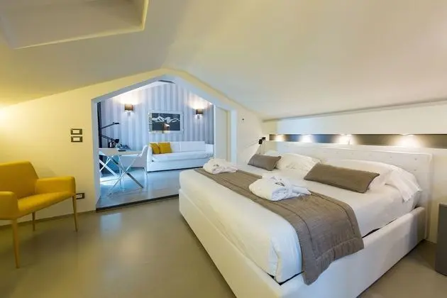 Deluxe Süit, Kısmi Deniz Manzaralı