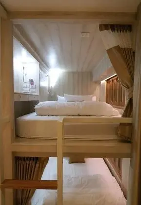 Deluxe Female Dormitory (Lower Bunk Bed)