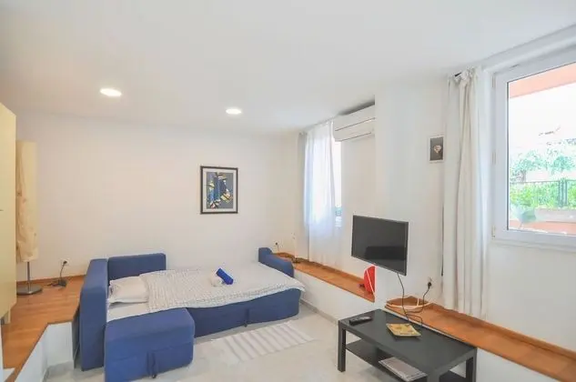 Family Apart Daire, Havuz Manzaralı