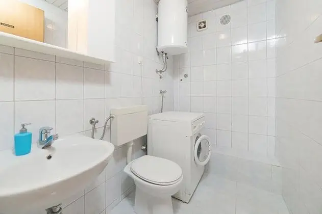 Family Apart Daire, Havuz Manzaralı