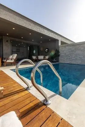 Villa, Deniz Tarafı, Özel Havuzlu