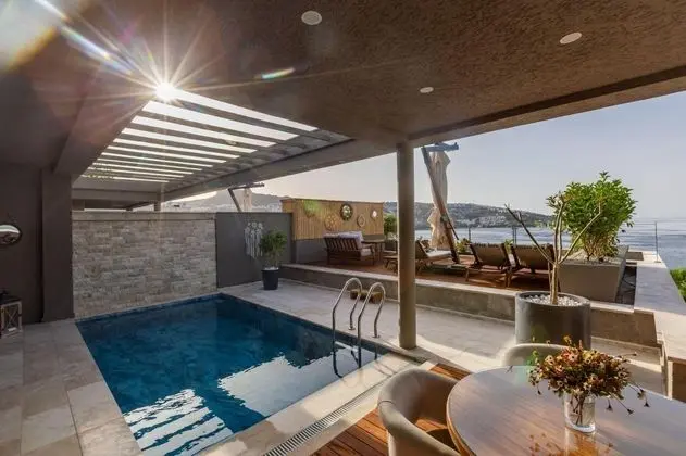 Özel Havuzlu Villa, Doğa Manzaralı, Havuzlu