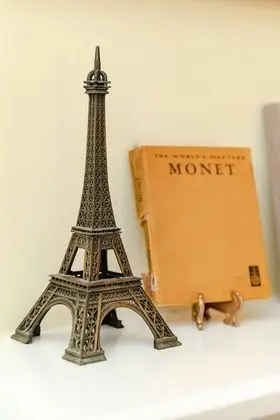 Standard Oda (Rue de Monet)