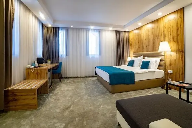 St Mark suite