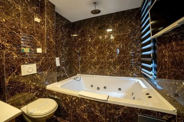 St Mark suite