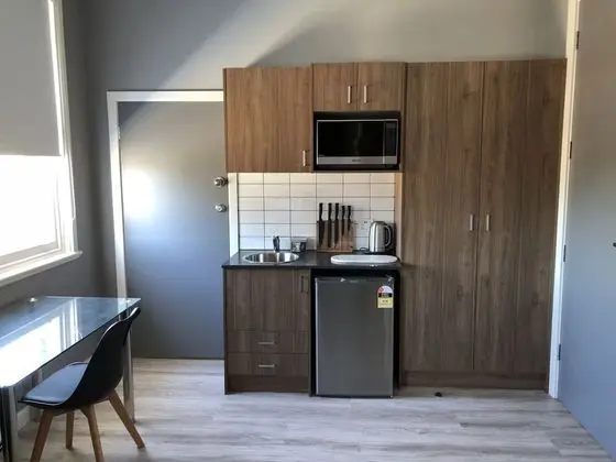 Stüdyo, 1 En Büyük (King) Boy Yatak