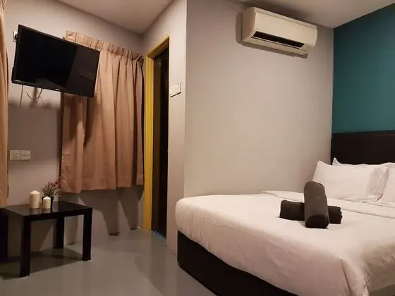Standard Oda (Queen Bed)