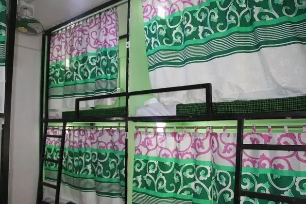 Economy Ortak Ranzalı Oda, Şehir Manzaralı (For Men)