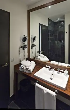 Standard Tek Büyük veya İki Ayrı Yataklı Oda (parking included)