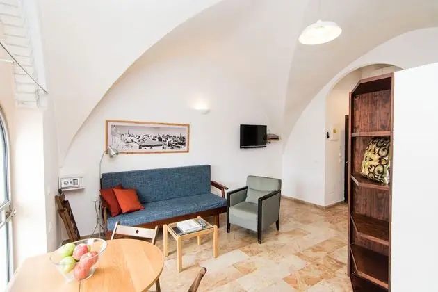 Superior Stüdyo, Balkon