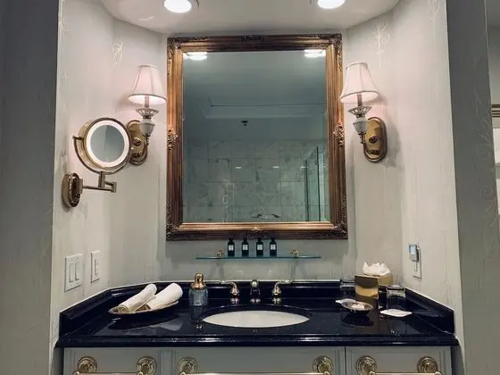 Luxury Oda, 1 En Büyük (King) Boy Yatak