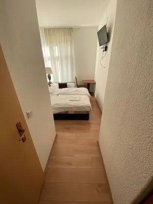 Economy Tek Büyük veya İki Ayrı Yataklı Oda