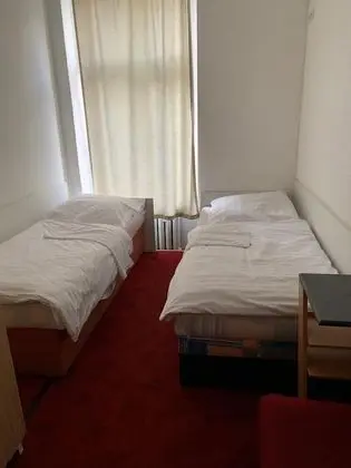 Economy Tek Büyük veya İki Ayrı Yataklı Oda