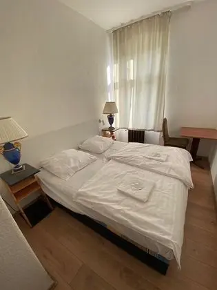 Economy Tek Büyük veya İki Ayrı Yataklı Oda