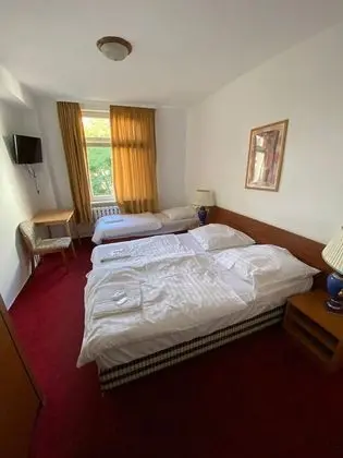 Economy Üç Kişilik Oda