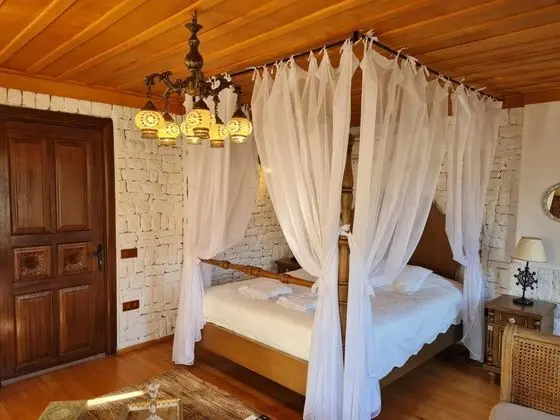Superior, Şehir Manzaralı, Şömineli