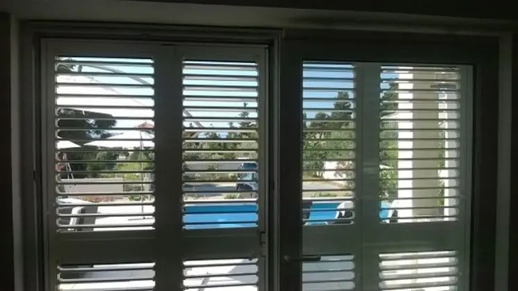 Apart Daire (Markle - swimming pool and sunbeds - )