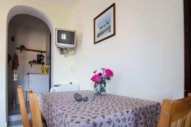 Apart Daire (Marko - 10 m from sea - A1-Mali(2+1))