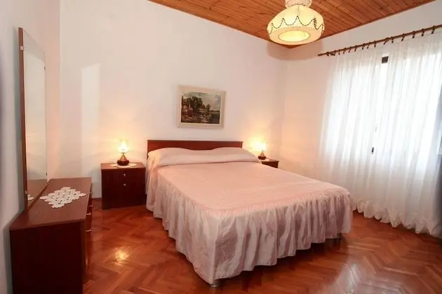 Apart Daire (Marko - 70m from the sea - A4(4+1))