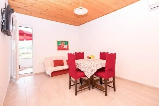 Apart Daire (Marko - 70m from the sea - A5(4+1))